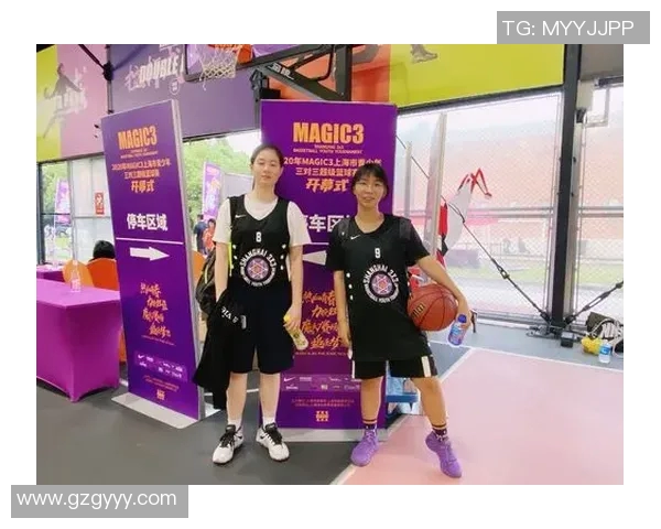 深圳篮球队与上海篮球队的耐力较量赛后分析与总结